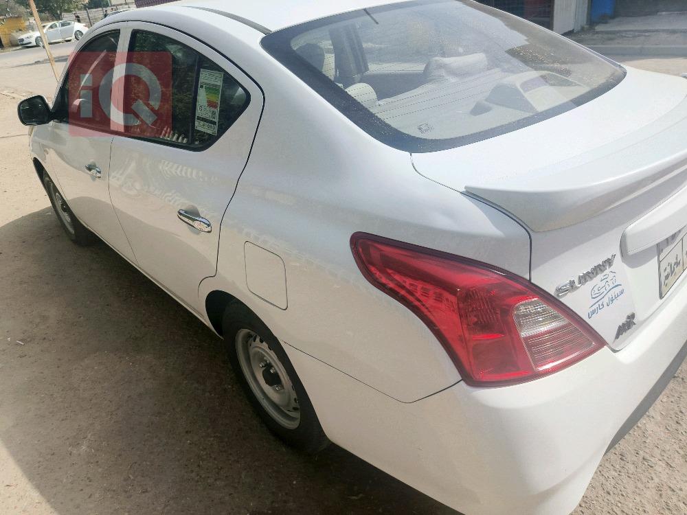 Nissan Sunny